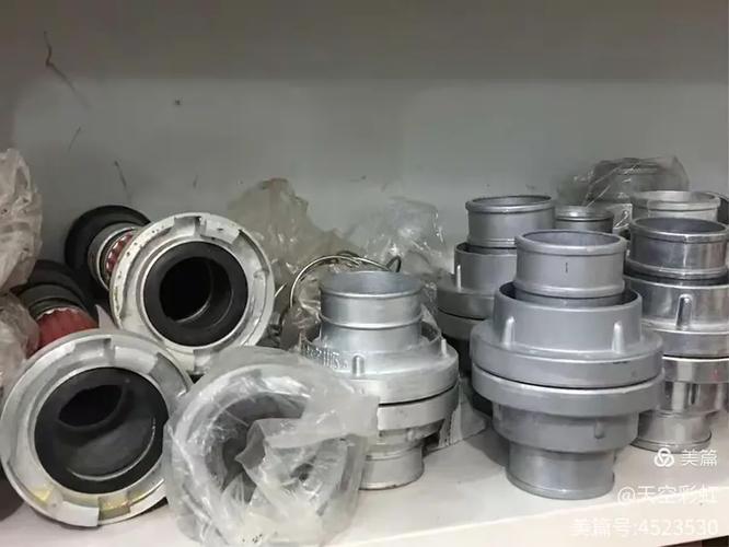 一安消防器材經(jīng)銷(xiāo)部:本店主要經(jīng)營(yíng)公路工程施工設(shè)施及消防設(shè)備,配件